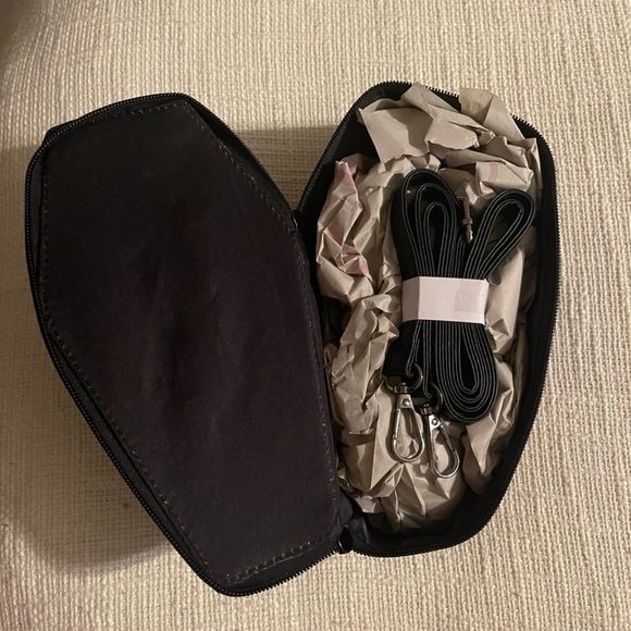 Nightmare Before Christmas Crossbody Bag - Picture 8 of 12